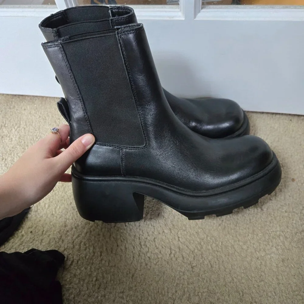 Zara Black Platform Chelsea Boots